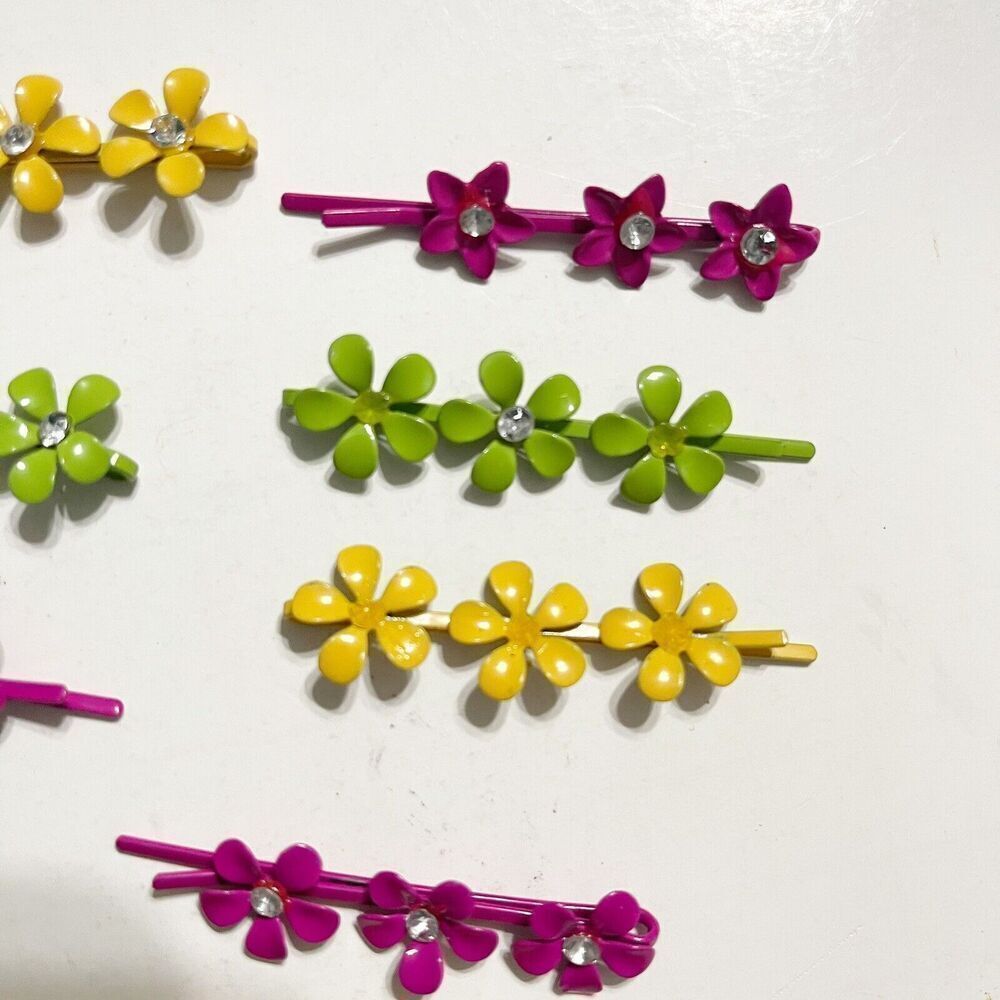 Vintage Lot of 24 Metal Bobby Pins Colorful Rhinestone Glitter Pink Green Yellow - Picture 3 of 16